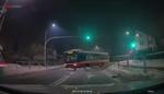 Autobus wyjechał wprost na niego! Nagrał to, co się tutaj stało [WIDEO]