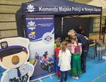 "Ferie na Sądecczyźnie". Policjanci promowali bezpieczeństwo podczas balu karnawałowego