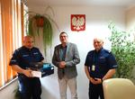 Krynicki samorząd przekazał profesjonalny sprzęt dla Policji