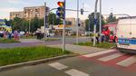 Nowy Sącz. Skuter na asfalcie, a służby ratunkowe w akcji