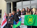 Kolejny protest pracowników ZUS w Nowym Sączu. ,,Automaty chcą zapłaty"
